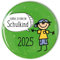 stylebutton® Button Anstecker Schulkinder 2025 Geschenk zum Schulanfang/Einschulung 56 mm (#6 Hurra Junge grün)