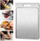 Builrand Grande planche à découper double face en acier inoxydable 304 avec poignée et rainure - 39 x 28 cm d'épaisseur - Planche à découper de cuisine pour viande, fromage, légumes, fruits