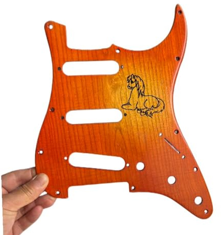 Gravierter Guard Holz Pickguard für Strat - 11 Loch SSS Scratch Plate - Schutzplatte für Fender ST E-Gitarre Ersatz