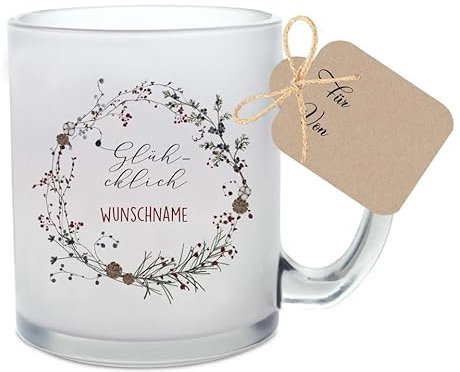 Manufaktur Liebevoll - Personalisierte Glühweintasse Glühcklich, Tasse aus Glas mit Wunschnamen und Weihnachtskranz - Geschenk für die Vorweihnachtszeit und zu Weihnachten