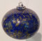 Oberstdorfer Glashütte Kugel zum hängen antik Stil Bunte Glaskugel Ornament blau Silber gelüstert mundgeblasenes Kristallglas Fensterdekkoration Durchmesser ca.11 cm