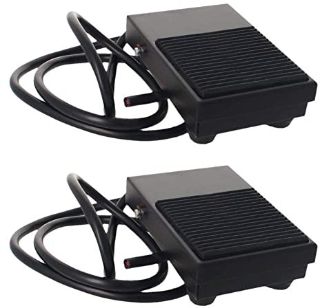 Guuzi 2pcs 12V-24V-48V-220V/10A SPDT NO NC Interruttore a Pedale Momentaneo in Metallo Interruttore a Pedale Antiscivolo con Cavo da 1m