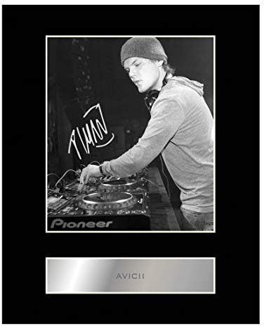 Fotodruck mit Autogramm von Avicii