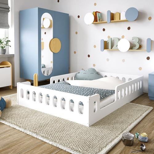 Coemo Kinderbett mit Rausfallschutz & Lattenrost Pierre in 140x200 aus Holz für Jungen oder Mädchen. Modernes, Robustes Bodenbett kombiniert mit maximaler Gestaltungsmöglichkeit für Ihr Kind.