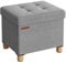 SONGMICS Sitzhocker mit Stauraum, kleine klappbare Sitzbank, 32 x 40 cm Fußbank, Aufbewahrungsbox, bis 300 kg belastbar, für Wohnzimmer Schlafzimmer Schlafsaal, taubengrau LSF012G12