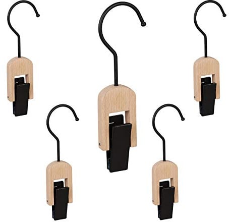 Relaxdays Klemmhaken 5er Set, gummiert, Kleiderklammer mit Haken, für Tücher & Mützen, aus Holz & Eisen, schwarz-Natur