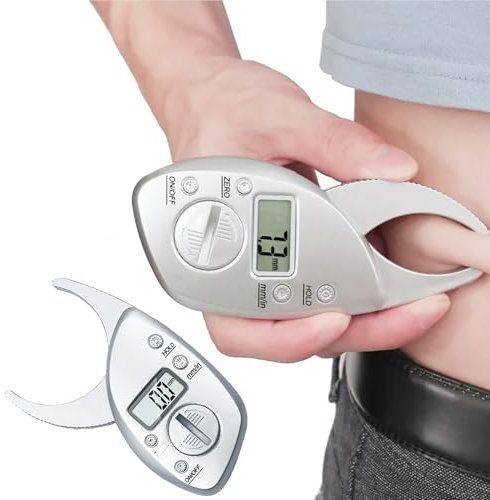 MuscleForge® Digitaler LCD Körperfettzange mit CR2032-Batterie, Körperfettmesser zur Messung der Hautfalten und zur Berechnung des Körperfettanteils für Damen Herren