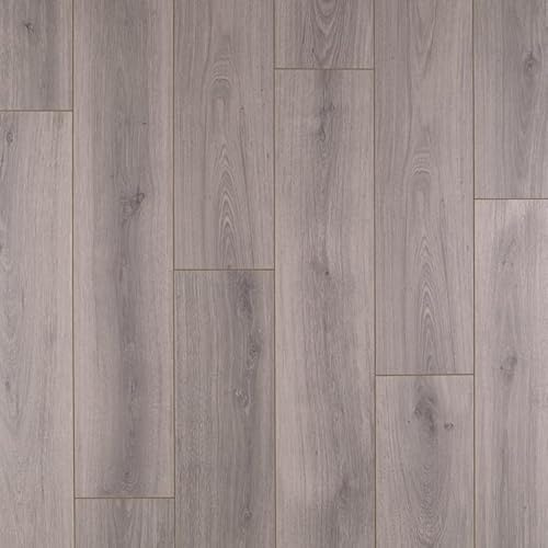 Chelsea 8mm Laminate, 1260mm x 192mm planks, (Crosby Oak, Pack of 2)