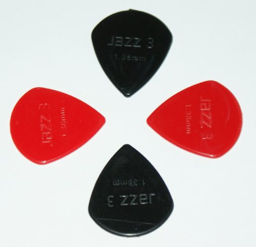 Jazz III Standard Plektren Set (Tip 3 spitz) - 4 Plektren für schnelles Spiel und kontrollierten Anschlag - in der Stärke von 1,38 mm (Gitarrenplektrum)