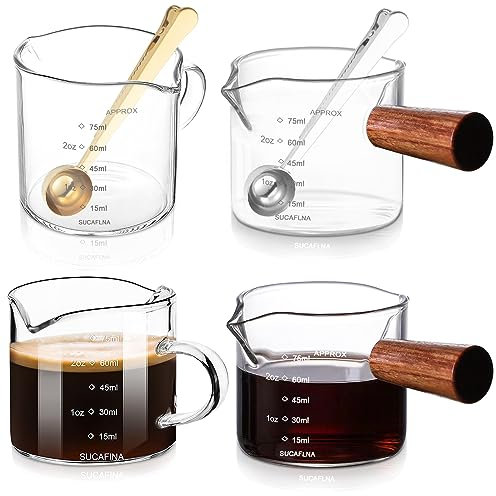 Lot de 4 verres doseurs à double bec de 75 ml - Verre à expresso avec poignée en bois - Pour mesurer un triple pichet à lait avec double graduation - Accessoire barista pour mini verre doseur