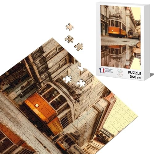 Klassisches Puzzle 540 Teile Straßenbahn spiegelt sich im Wasser in der Straße von Lissabon wider