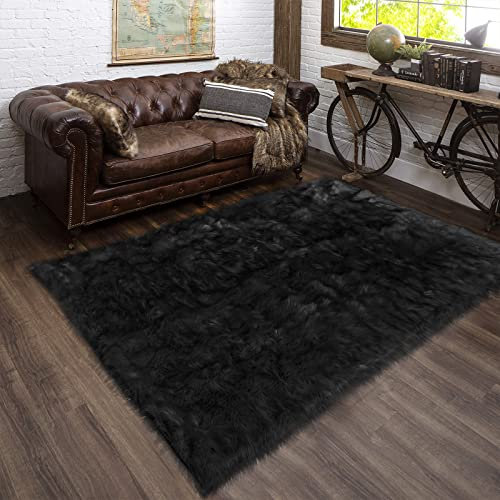 Latepis Teppich Flauschig Kunstfell Schwarz 150x240 cm für Wohnzimmer Schlafzimmer Teppich Waschbar Hochflor Fellteppich Shaggy Area Rug