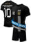 DE FANSHOP Original Personalisiertes Fussball Trikots in Schwarz. Deutschland Trikot Set mit Hosen EM 2024 mit eigenem Namen Herren Damen Jungen Kinder Geschenke für Fans der Nationalmannschaft 5DB