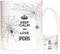 Taza de café con diseño de araña, diseño de arañas en telarañas y eslogan en una taza de té de cerámica blanca.