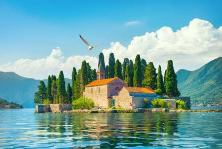 adrium Poster-Bild 120 x 80 cm: George Island in der Nähe der Stadt Perast (145689159)