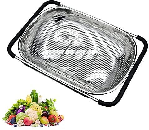 Komoyo Colino per frutta e verdura, scolapasta in acciaio inox micro forato con manici antiscivolo, scolapasta perforata per drenare l'acqua per lavare frutta e verdura