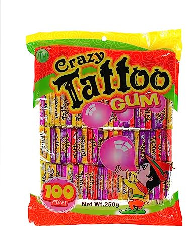 Chewing Gum Tattoo 100 pezzi - Caramelle al gusto di frutta anni '90 - Gomma da masticare su un vassoio con un tatuaggio