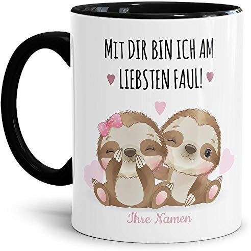 Tasse Faultier mit süßem Spruch - personalisierbar mit Wunschnamen - Geschenkidee für Partner oder Partnerin - Innen & Henkel Schwarz, 300 ml