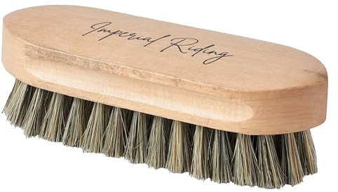 Imperial Riding Grobe Bürste IRH Natural, robuste Pferdebürste mit harten Naturborsten, gründliche Fellreinigung mit Holzrücken für den Stallalltag