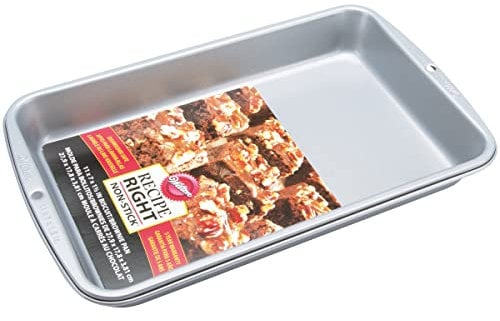 Wilton Sartén para galletas y brownies, 17,8 cm de ancho x 28 cm de largo, color plateado