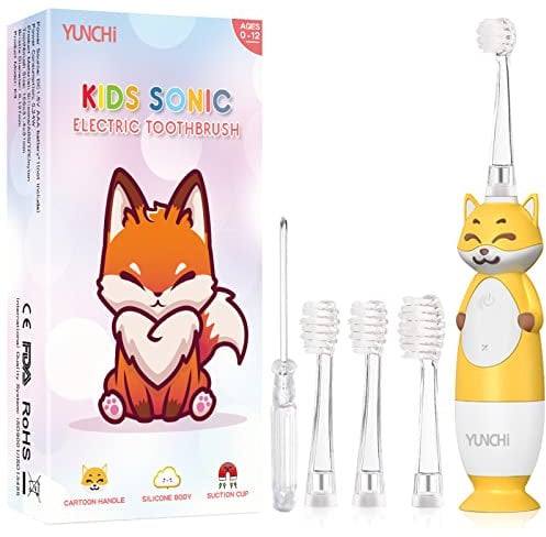 YUNCHI Elektrische Zahnbürste Kinder 0-6 Jahre mit weiß LED Licht, Smart Timer, Batteriebetrieben Baby Zahnbürste mit 4 weiche Ersatzbürstenköpfen, IPX7 Wasserdicht YC-K3 (Gelb Fuchs)