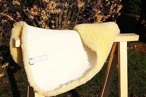 Große Sattelunterlage, Qualitäts Lammfell Unterlage für Schabracke o. Satteldecke, Sattelpad | Fellunterlage: Druckentlastung, Verbesserung der Sattellage (58 cm Rückenlänge, Fell schwarz)