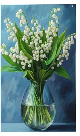 Vase en verre avec fleurs de muguet, drapeaux de cour, maison, bannière de vœux avec œillets, décoration d'intérieur ou d'extérieur