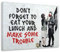 Kunstbruder - Wandbilder Bilder für Wohnzimmer Banksy Sprüche Zitate Spruch Leinwandbild Wandbild für Zuhause- 2 cm Leinwanddrucke/fertig zum aufhängen (div. Formate) (50x70cm, Make Trouble)