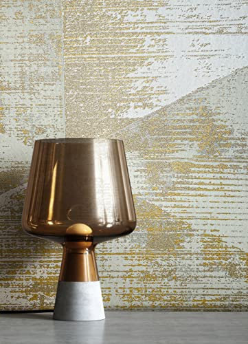 NEWROOM Tapete Grün Vliestapete Leicht Glänzend - Mustertapete Ethno Creme Gold Hexagon Metallic Grafik inkl. Tapezier-Ratgeber