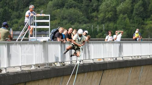 JOCHEN SCHWEIZER Geschenkgutschein: Giant Swing am Schlegeis-Stausee im Zillertal