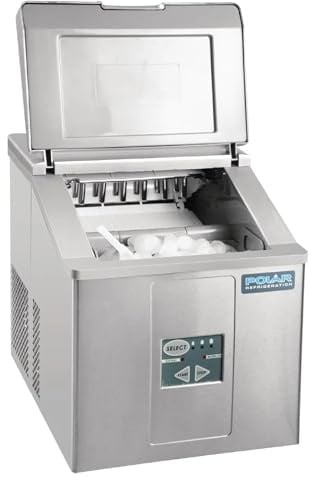 Polar C-Series Countertop Ice Machine 15kg Output Manual Fill, CH479 | Requires no mains water connection—simply plug in and add water to start producing fresh ice cubes for busy bar service.
