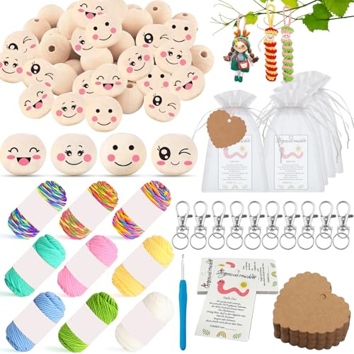 Giugio Holzperlen mit Gesichtsset, 4 Stile, Holzperlen mit Gesicht, 20 mm, mit Gesicht mit 9 bunten Häkelgarn, 1 Haken, Organzabeutel, Schlüsselring und Karten für DIY Pflegewürmer