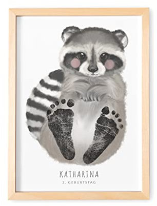 DEL MÀ Unique & Personal Baby Fußabdruck Bild Mit Rahmen Personalisiertes Tier Poster Für Babyzimmer Kinderzimmer (OHNE FARBE) (Waschbär, DIN A3 | Fußlänge 9-16cm | Alter 6 Mon. - 4 Jahre)
