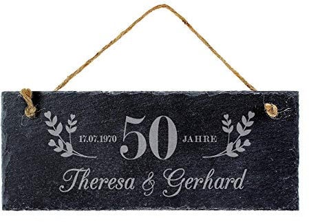 Casa Vivente Schiefertafel mit Gravur zur Goldenen Hochzeit, Motiv 50 Jahre personalisiert mit Namen und Datum, Türschild als Geschenkidee für Paare