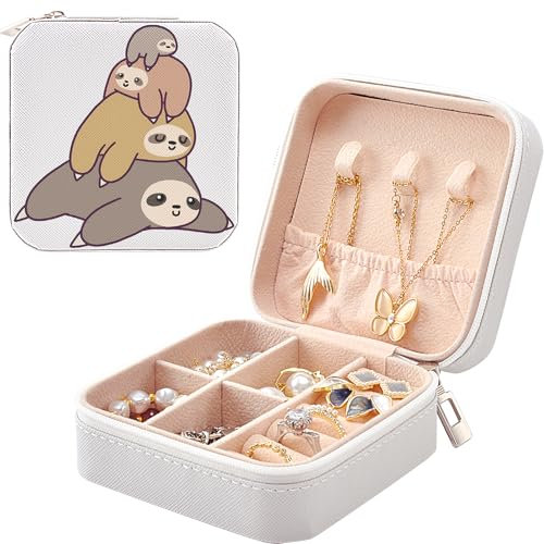 MAYCARI Small Portable Travel Jewellery Box, Funny Sloth Pattern Mini Leather Jewellery Box Organiser for Rings Earrings Necklace Bracelets Jewelry Gift for Women Girls Kids Men(White)