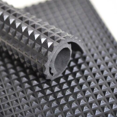 HEAVY DUTY RUBBER FLOOR MATTING SAFETY PYRAMID STYLE ANTI SLIP 1.2 WIDE x 3mm COMMERCIAL GARAGE OUTDOOR INDOOR (1.5m x 1.2m Pyramid)