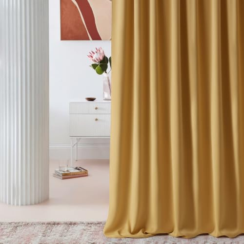 ROOM99 Vorhang mit Ösen Laurel 140 x 250 cm Senf, 1 Stück | Verdunkelung Blickdicht Schiebegardinen Curtain Wohnzimmer Schlafzimmer