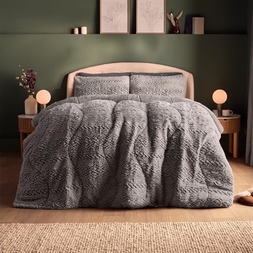 Silentnight Teddy Fleece Coverless Duvet & Pillowcase Set - Luxurious Ultra Soft Cable Knit Teddy Fleece Bed Quilt - 10.5 Tog All Year Round Comfort No Cover Needed - Machine Washable, Grey, Single
