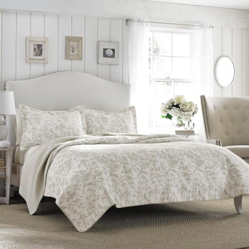 Laura Ashley – Queen Quilt Set, Soft & Lightweight Toile Bedding with Matching Shams, Reversible Floral Room Decor, College Dorm Room Essentials (Amberley Beige)