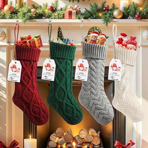 YIBONIKA 4 Stück Weihnachtsstrumpf Set,Gestrickte Wolle Weihnachtsstrumpfe | mit Personalisiert Namensschildern und Grußkarten,Hängende Geschenk Taschen für Weihnachtsfeier Weihnachtsdekorationen
