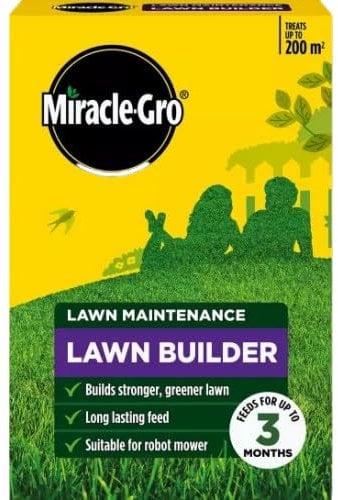 MiracleGro Lawn Builder Fertiliser – 100 Days of Feeding for Healthy Lawns – NPK 22-5-5 – Covers 100m² or 200m² (200m²)