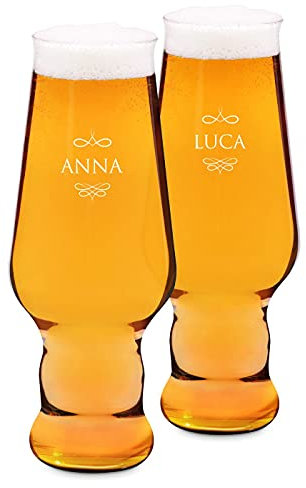 Maverton set x2 Bicchieri per la Birra - particolari - in vetro con personalizzazione - capienza 400 ml - H20 cm x Ø7,8 cm - Perfetti per ogni coppia amante della buona Birra - nome