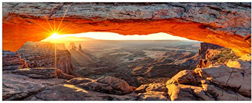 Wallario Glasbild Sonnenstrahl am Horizont – Leuchtende Felsspalte - 50 x 125 cm Wandbilder Glas in Premium-Qualität: Brillante Farben, freischwebende Optik