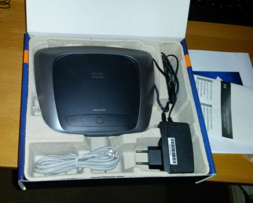 Linksys X3000-EZ - Modem & Router Wireless N 300. Firewall. 1 p. DSL, 1 p.WAN, 4 p. switch G,1 p USB. Software Cisco Connect x istallazione semplice