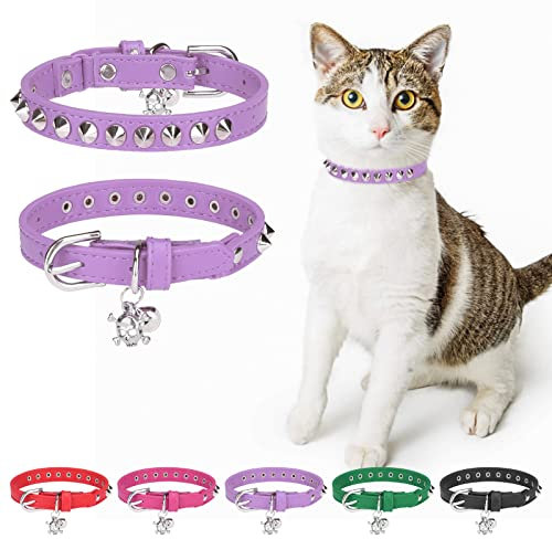 DILLYBUD Personalisiertes Leder-Katzenhalsband für Jungen, Mädchen, Katzen, mit Glocke und elastischem Sicherheitsgurt mit Nieten, verstellbarer sicherer Schnalle, Totenkopf-Anhänger