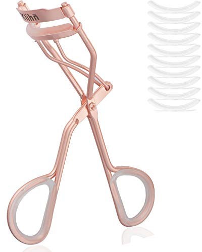 KLIHN - Exklusive Wimpernzange, Eyelash Curler inkl. 8 extra Ersatz-Gummi-Pads - Das Make-Up Tool für perfekt geschwungene Wimpern aus hochwertigem Carbonstahl (Roségold Matt)