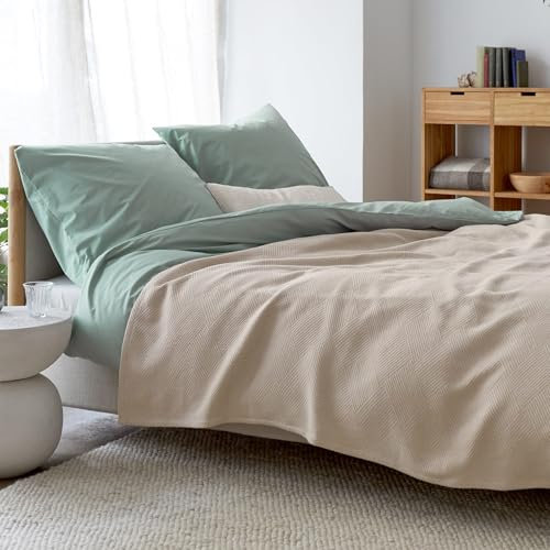 URBANARA Eviera Tagesdecke 220x240 cm I 100% Baumwolle (BCI) Made in Portugal Weich & Atmungsaktiv I Sofa Bett-Überwurf Couchdecke Wohndecke Kuscheldecke Plaid Bedspread Oeko Tex 100 I Natur