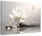 ZXHYWYM Zen Wanddekoration florales Spa Badezimmer Kunstdruck weißer Lotus und Schmetterling Leinwandbilder Meditation spirituelles Yoga Büro Wohnzimmer Dekoration mit Rahmen (B (40.00 x 60.00 cms))