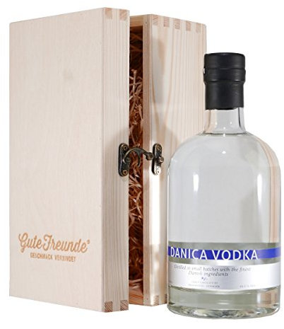 Braunstein Danica Vodka mit Geschenk-Holzkiste