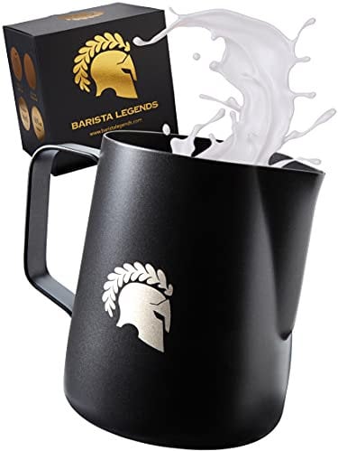 Barista Legends® Milchkännchen Edelstahl Schwarz matt 600ml mit speziellem Latte Art Ausguss für perfekten Milchschaum - Milchschaumkännchen mit Teflon Beschichtung (Schwarz 600ml)
